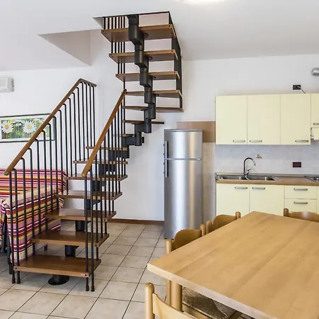 شقة Villaggio Calycanthus *