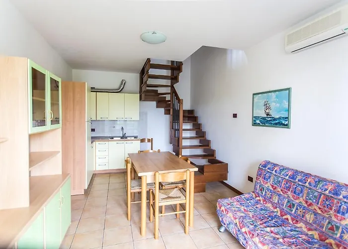 Villaggio Calycanthus *